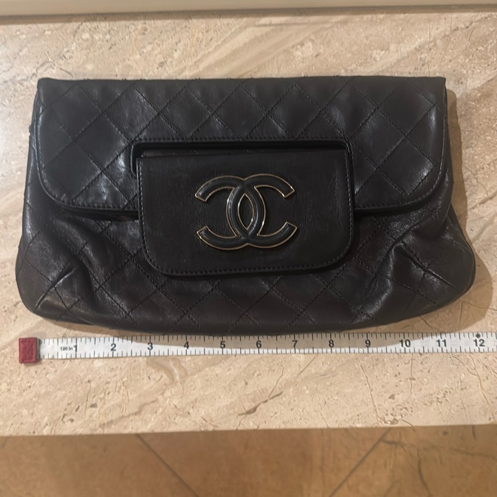 Chanel clutch
